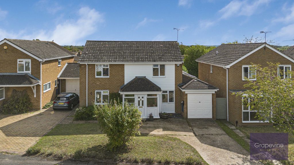 Property photo 1 of 39