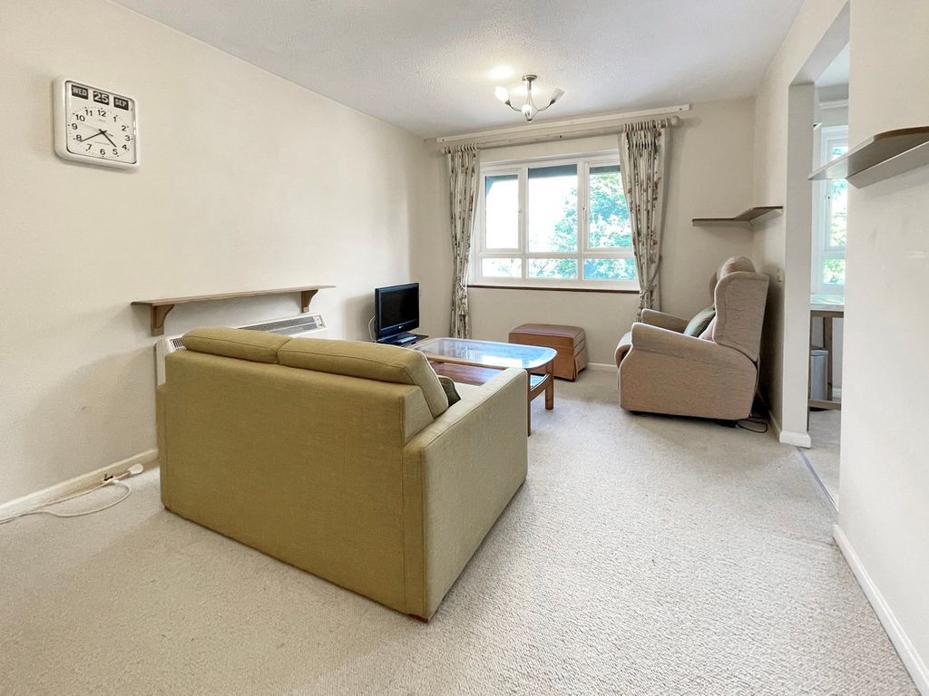 Property photo 2 of 14