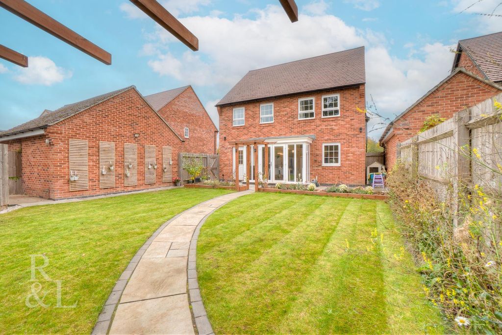 Property photo 2 of 32 Batched (31).Jpg