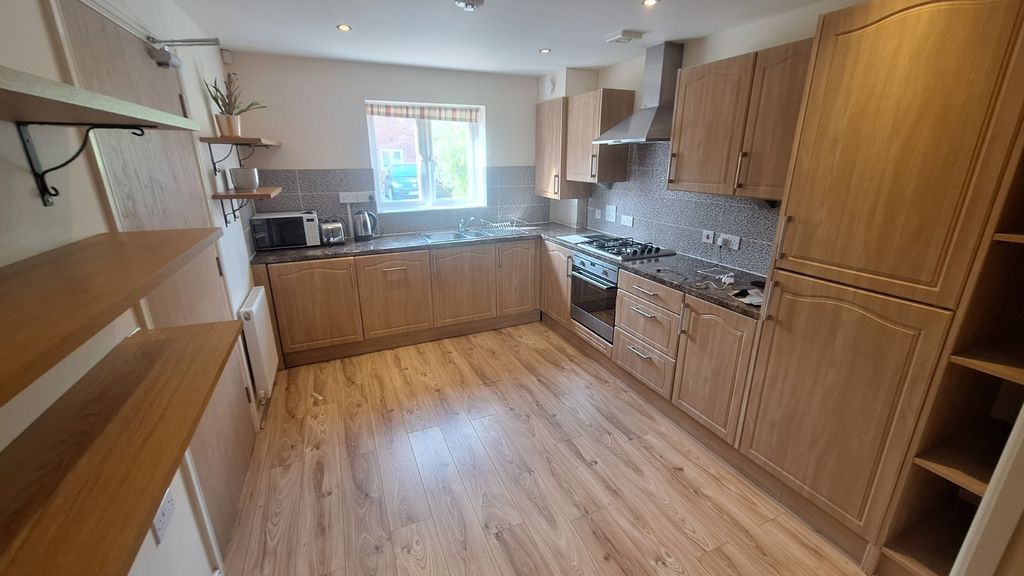 Property photo 3 of 11 Picture No. 25