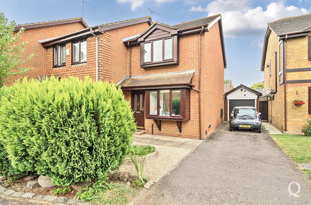 Property photo 1 of 17 F60A0603-8B91-42F...