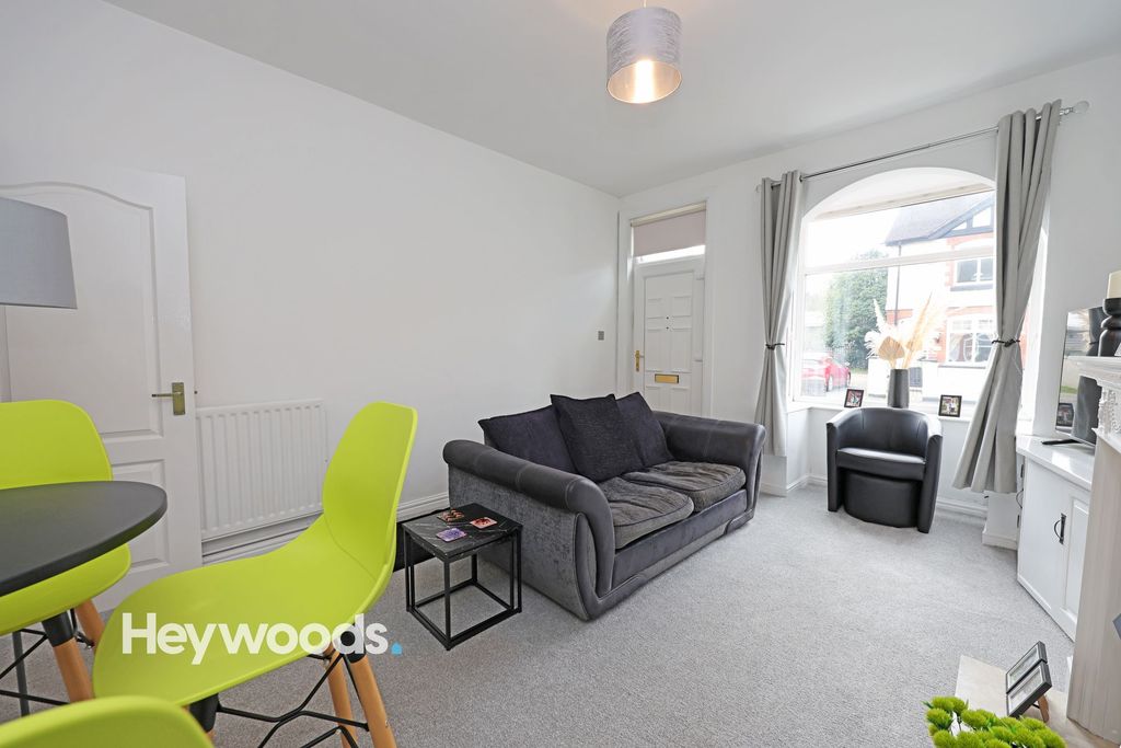 Property photo 2 of 19