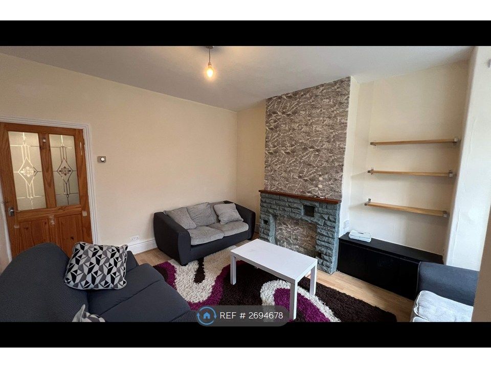 Property photo 3 of 14