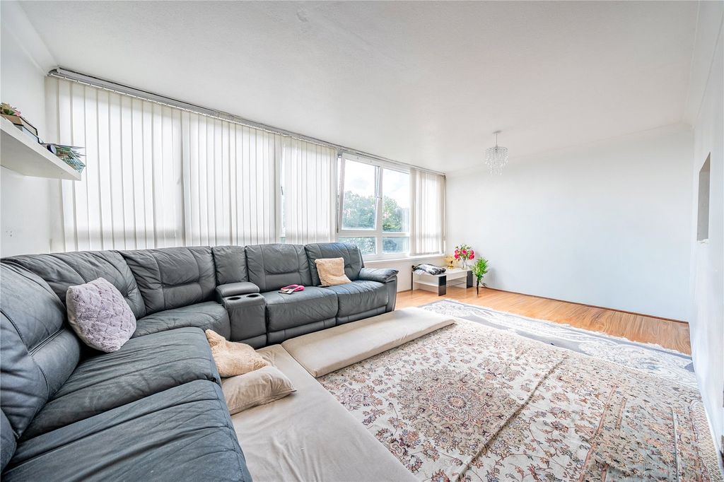 Property photo 2 of 10 Picture No. 04