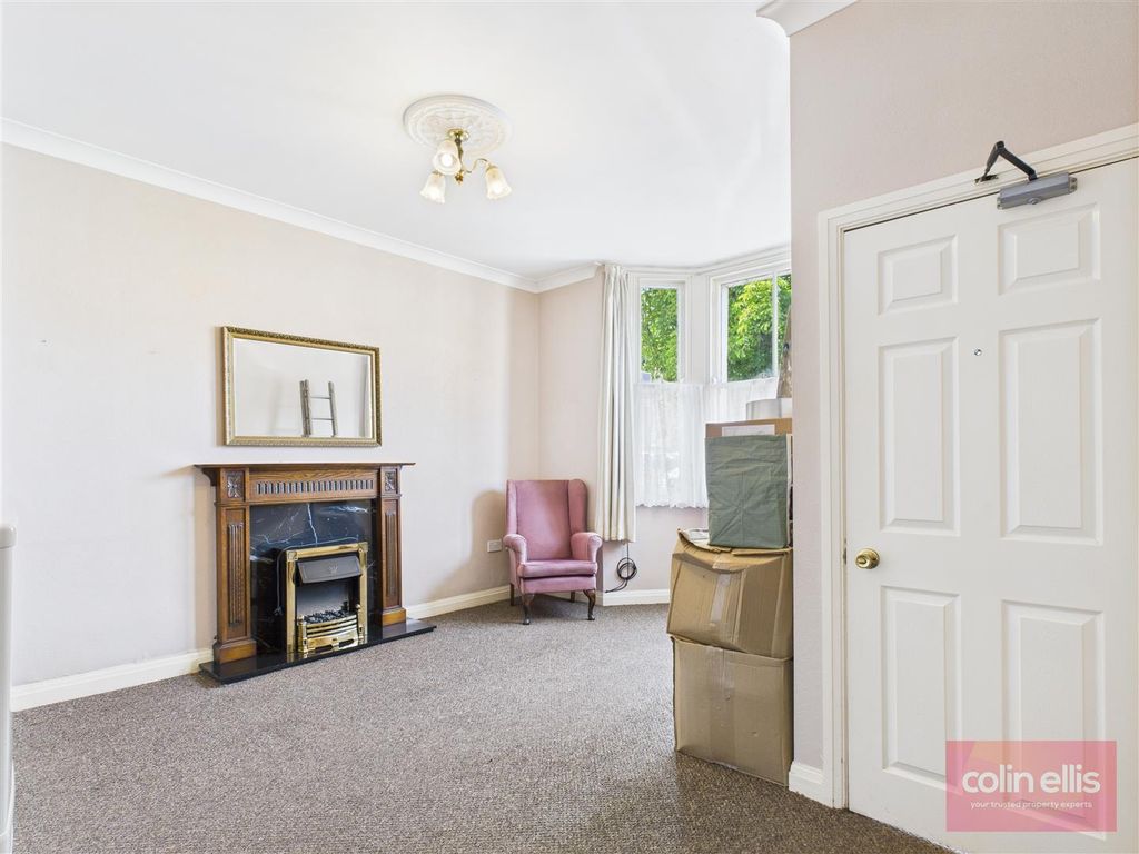Property photo 3 of 9 Cam05075G0-Pr0132-Still006.Jpg
