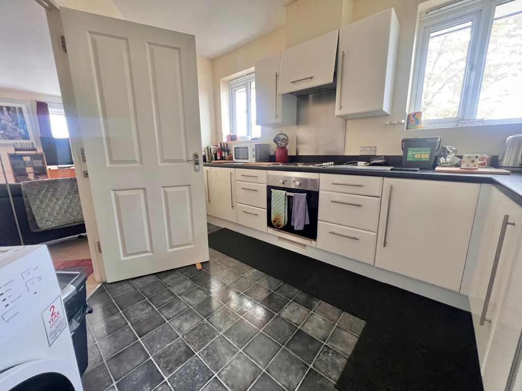 Property photo 3 of 20