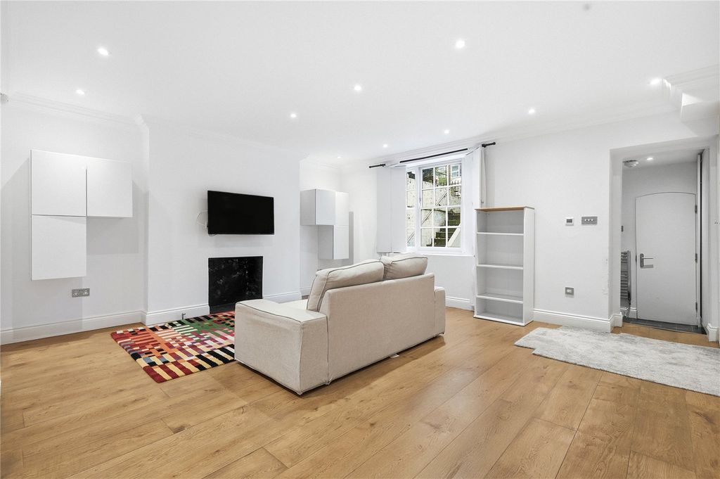 Property photo 2 of 9 Reception Room