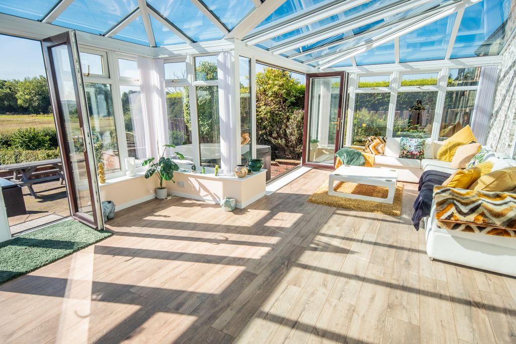 Property photo 3 of 37 11 (30)