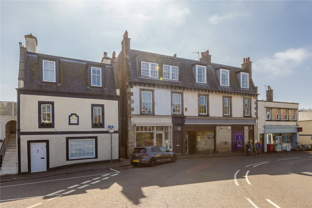 Property photo 1 of 26 High Street 03