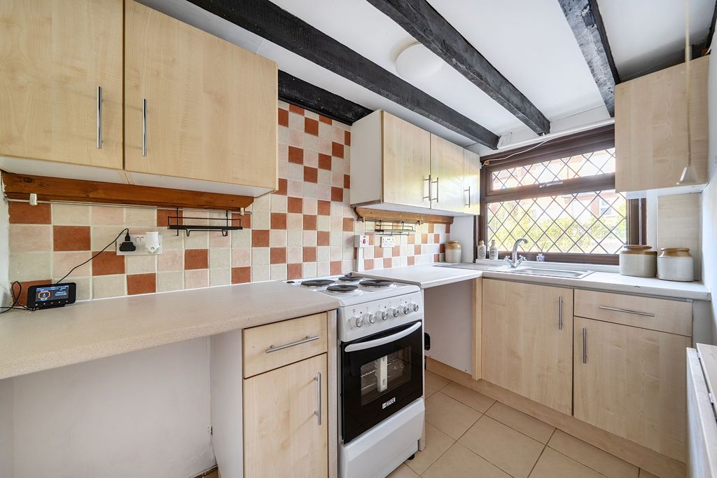 Property photo 3 of 23 Kitchen