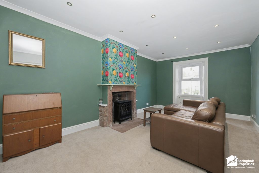 Property photo 3 of 13 Image 2