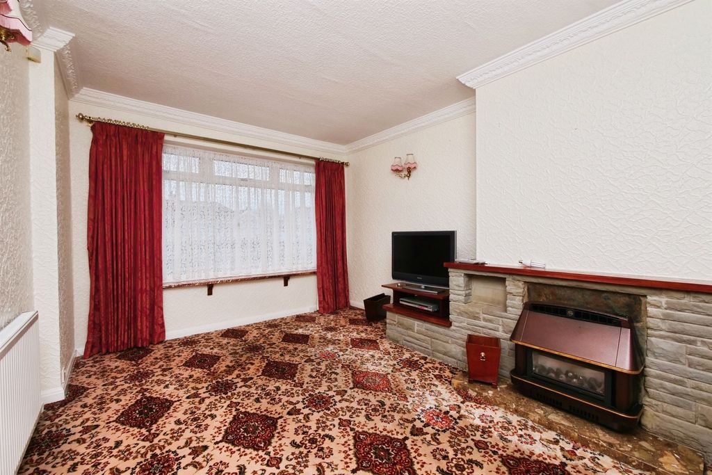 Property photo 2 of 15