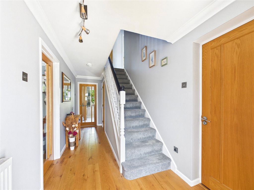 Property photo 2 of 19 Picture No. 01
