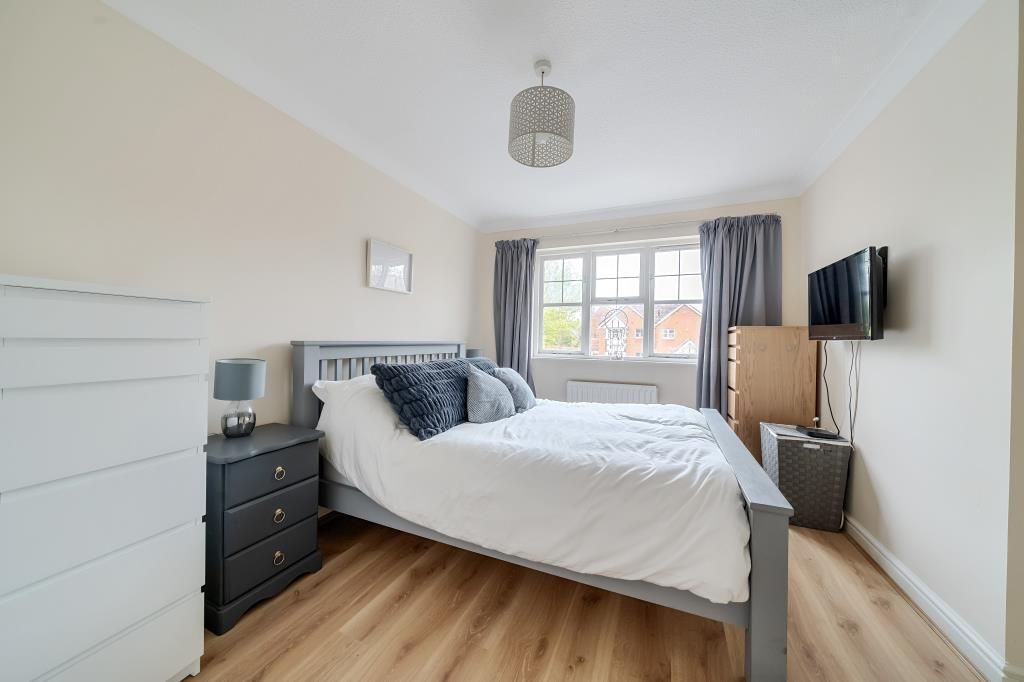 Property photo 2 of 10 Bedroom