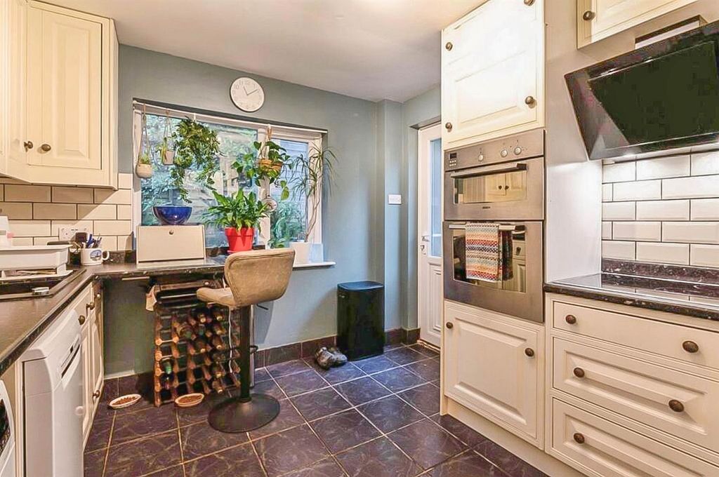 Property photo 3 of 10 Img_1679.Jpg