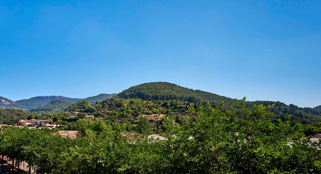 Property photo 2 of 26 A12-Voltor-Esporles-Views-July2025.Jpg