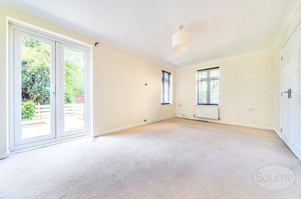 Property photo 2 of 22 Picture No. 13