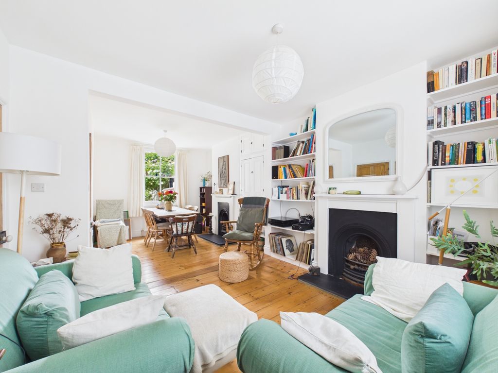 Property photo 2 of 25 Living Area