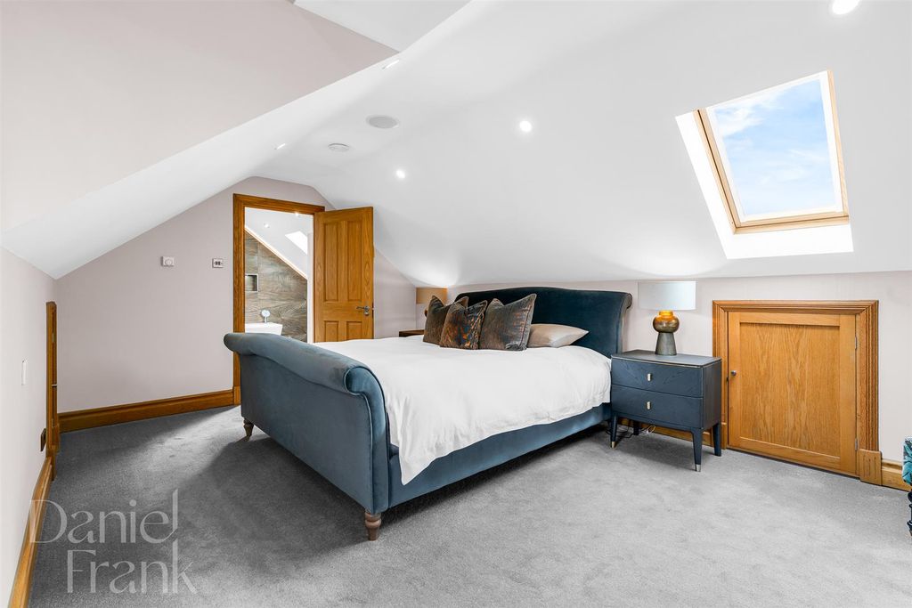Additional image 37 of 5 bed detached house for saleWest View, Loughton IG10