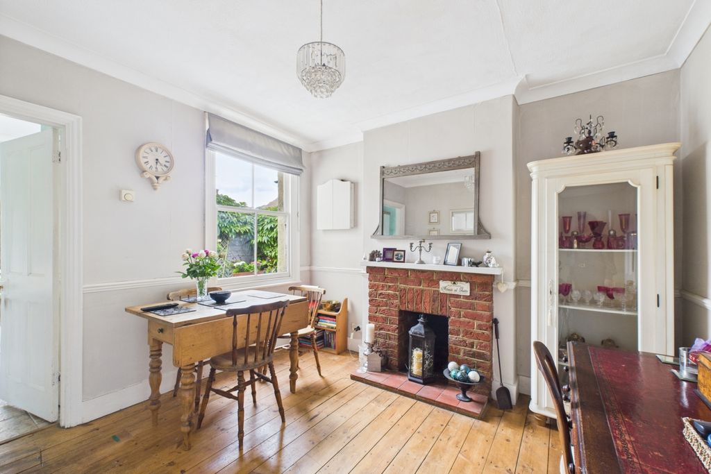 Property photo 3 of 12 Dining Room