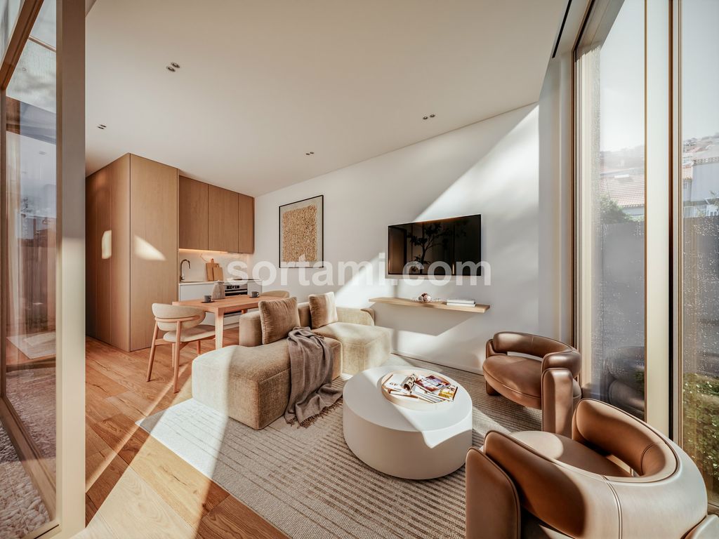 Property photo 3 of 18