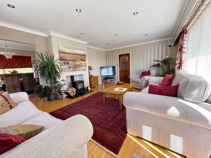 Property photo 2 of 23 Sitting Room