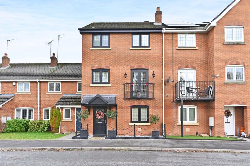 Property photo 1 of 40 External