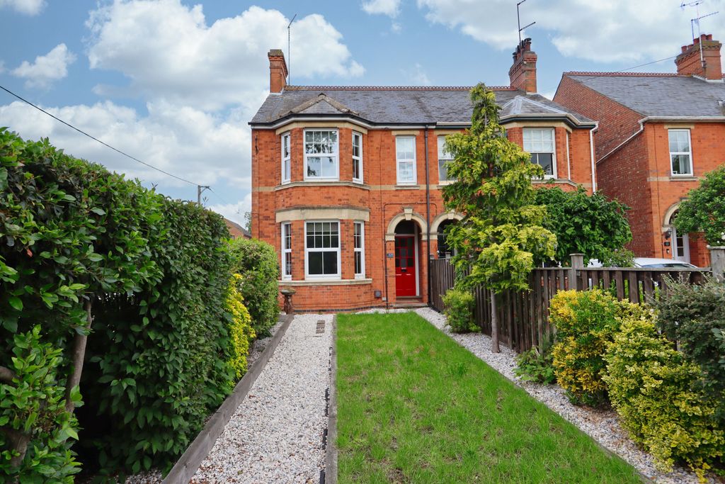 Property photo 1 of 31