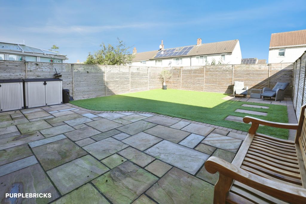 Property photo 3 of 23