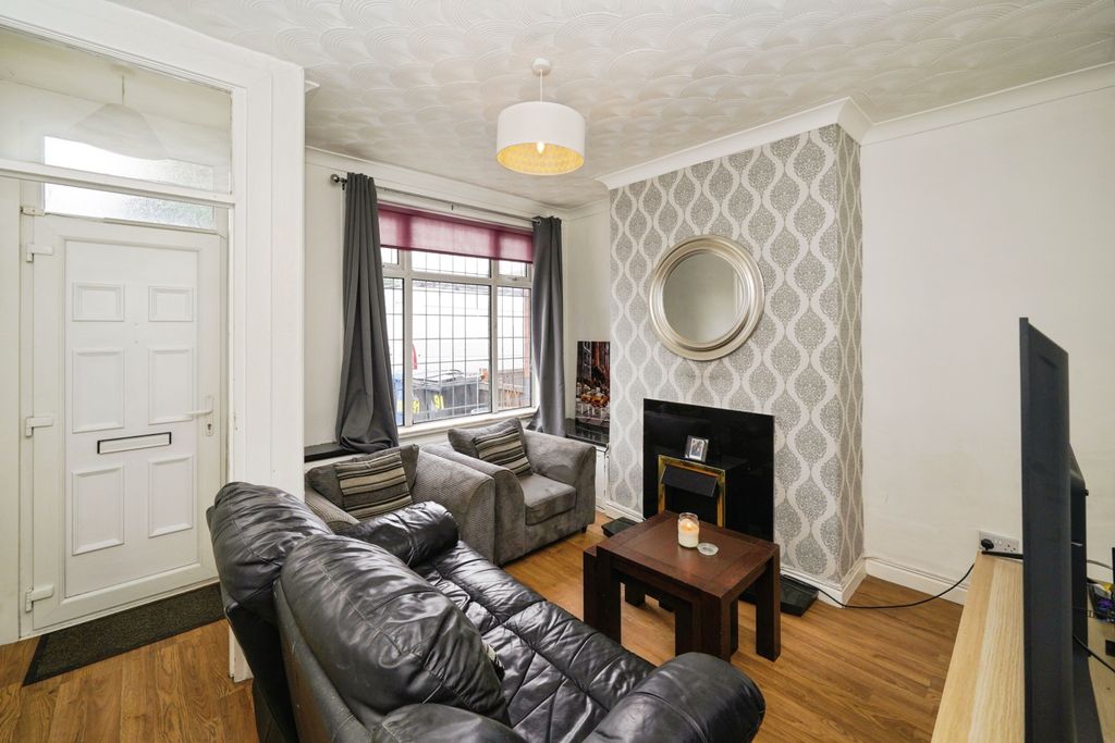 Property photo 3 of 15