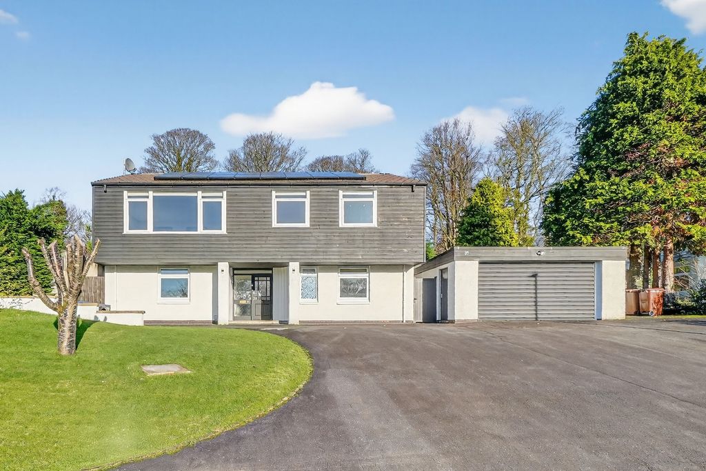 Property photo 1 of 55