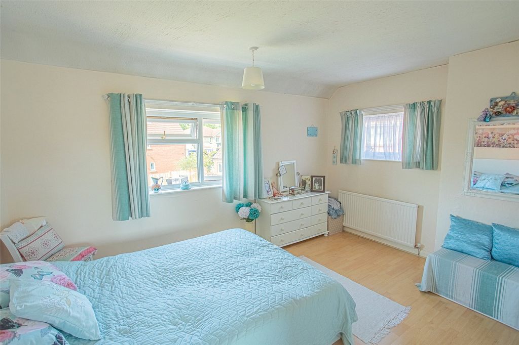 Property photo 2 of 14 Picture No. 02