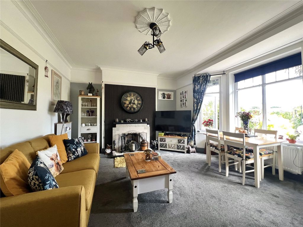 Property photo 2 of 12 Picture No. 06