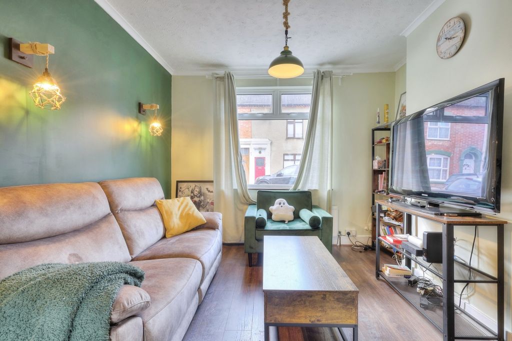 Property photo 2 of 16 Living Room