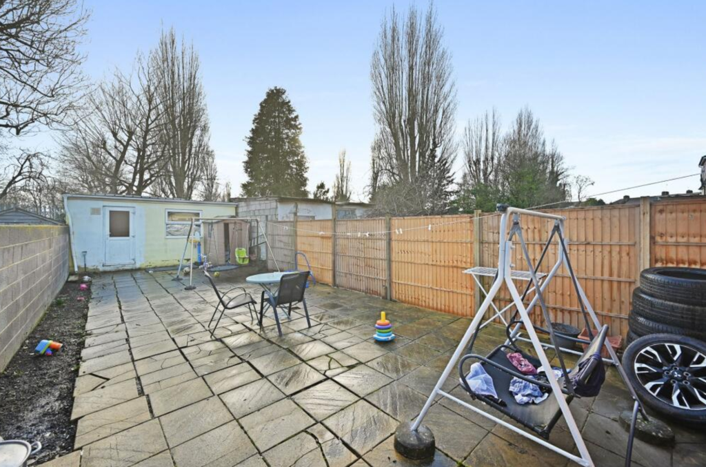 Property photo 2 of 11 Gallery