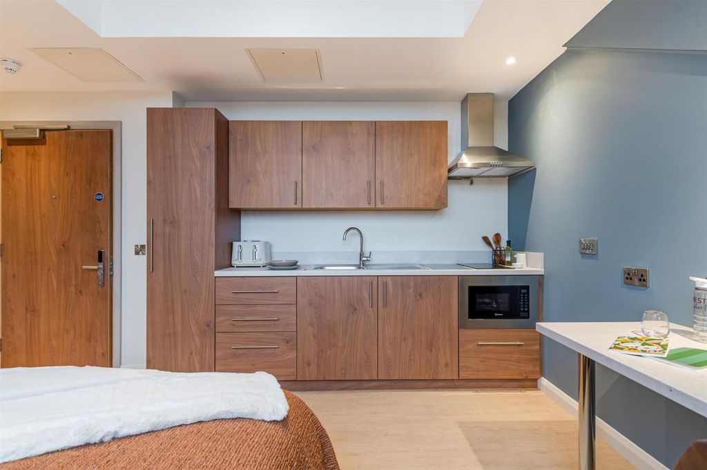 Additional image 6 of Studio to rentElmwood Avenue, Belfast BT9