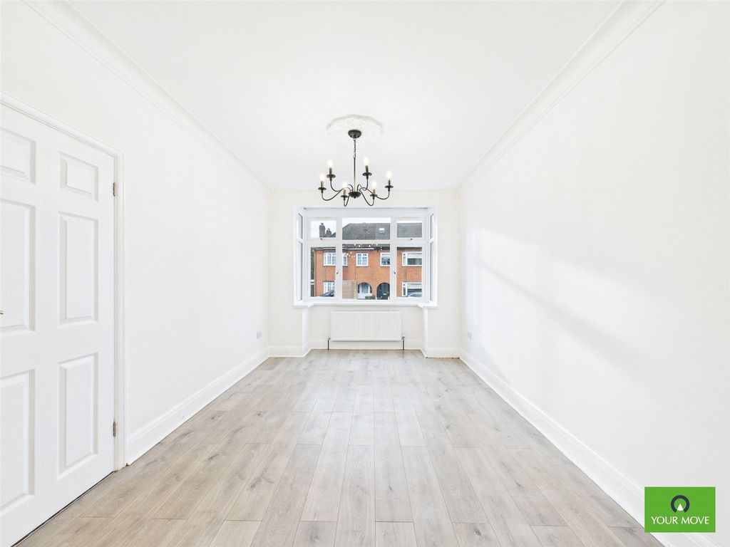 Property photo 3 of 21 Picture No. 11