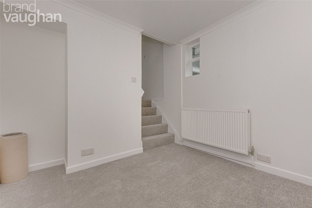 Property photo 2 of 8 Bedroom 1