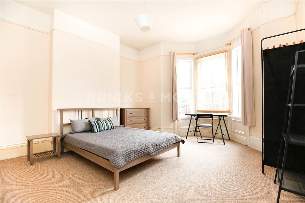 Property photo 3 of 13 Kroxwf4Pwxijloorv9Ucbo82Ly4.Jpg