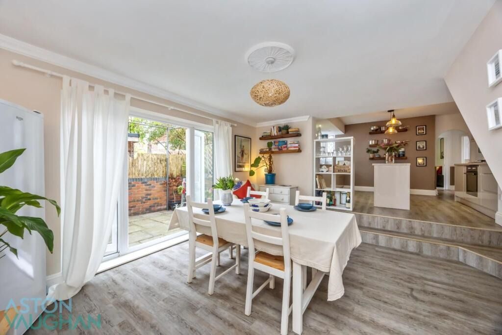 Property photo 2 of 18 4530202