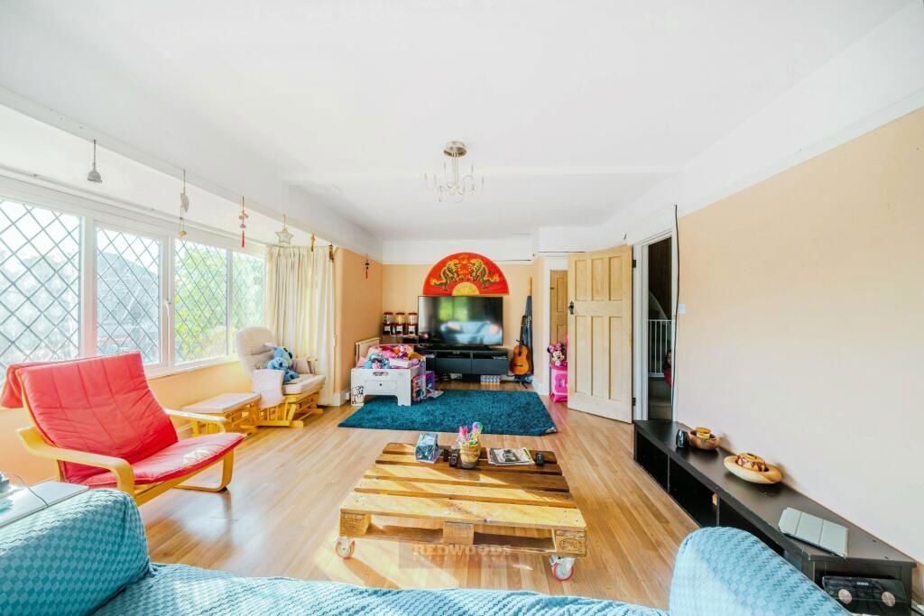 Property photo 2 of 18