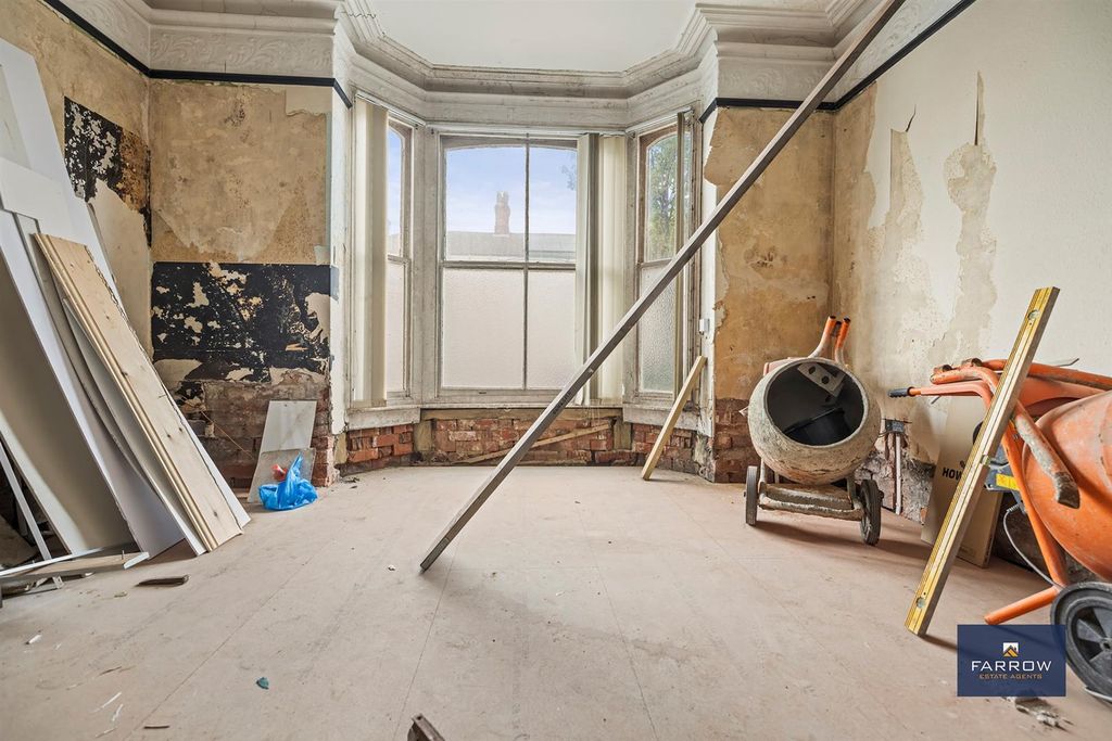 Property photo 2 of 20 Reception Room