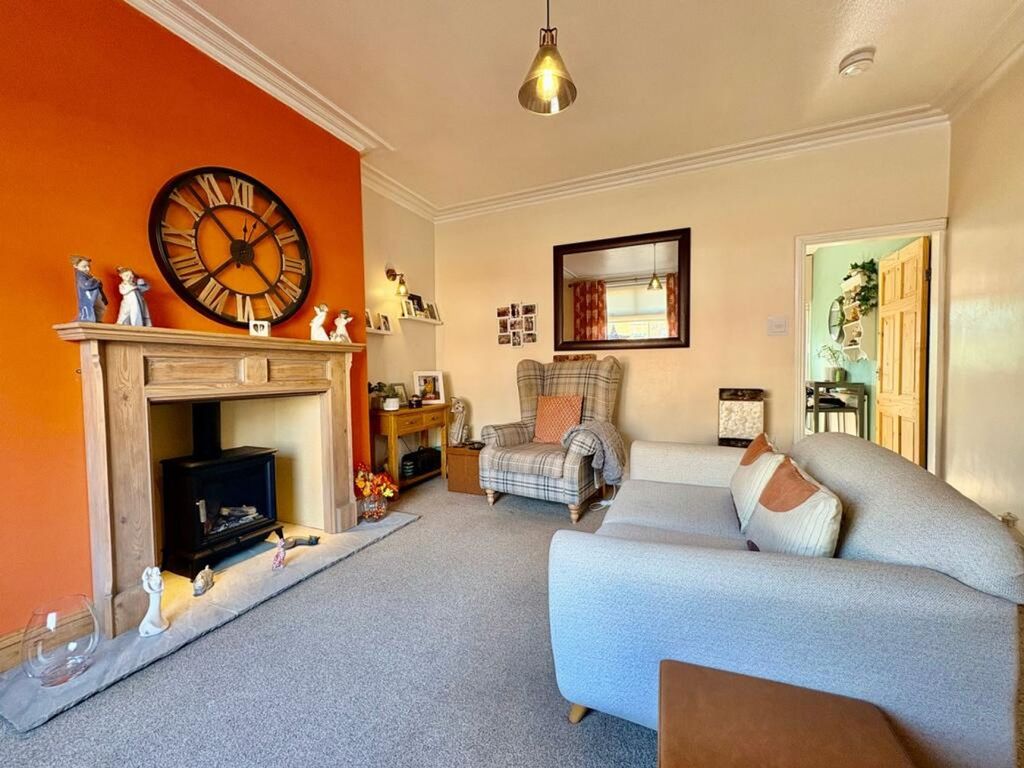 Property photo 2 of 21