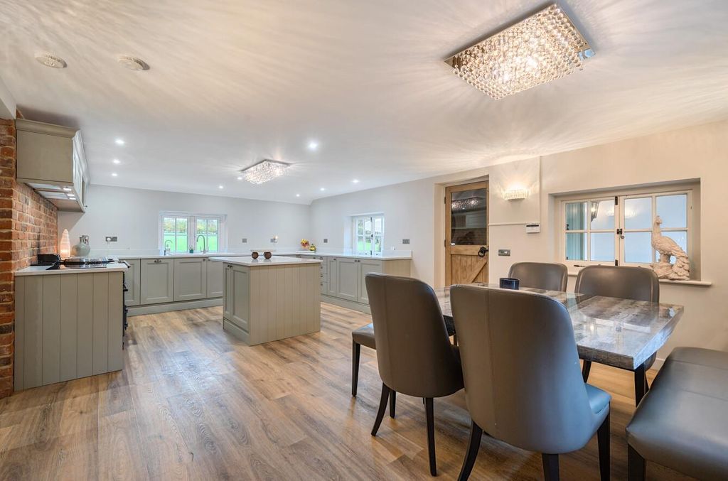 Property photo 3 of 56 1364634 (26).Jpg