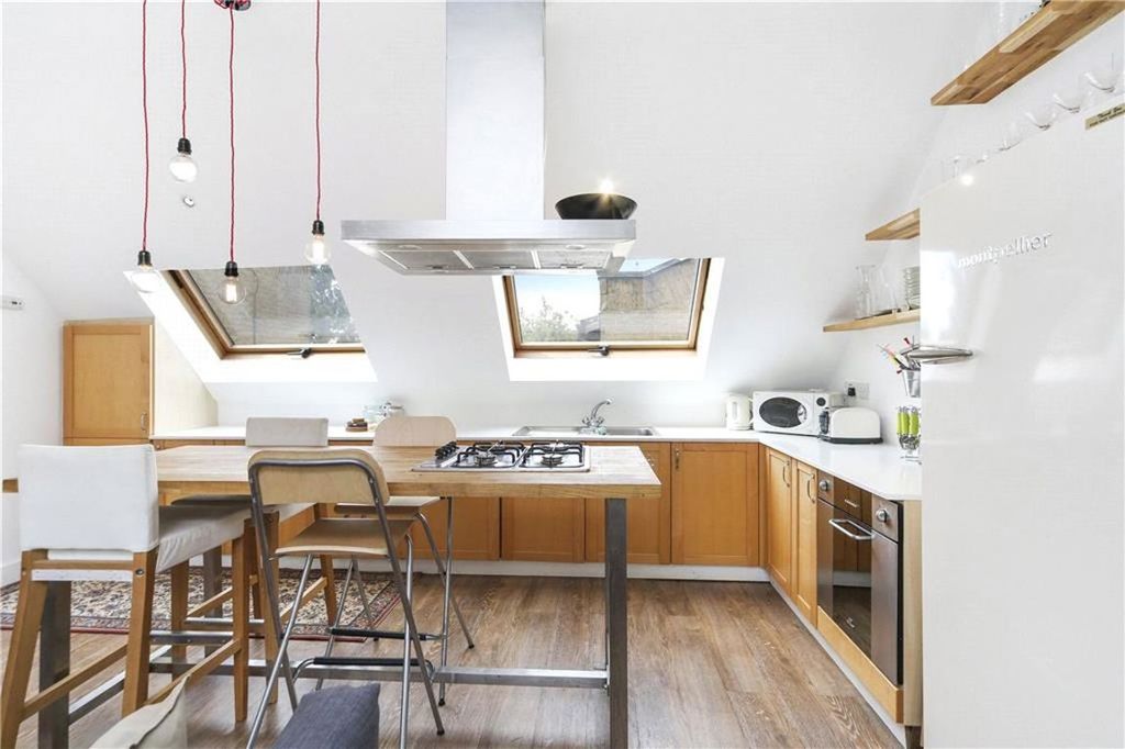 Property photo 3 of 6