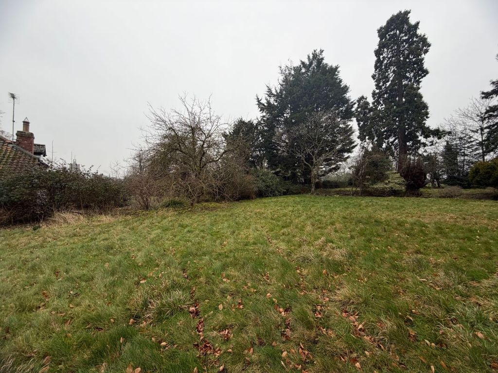 Property photo 3 of 4
