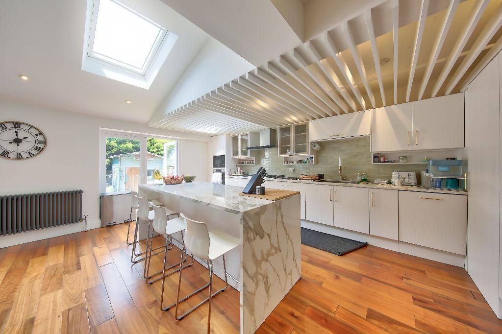 Property photo 3 of 17 Photo 3