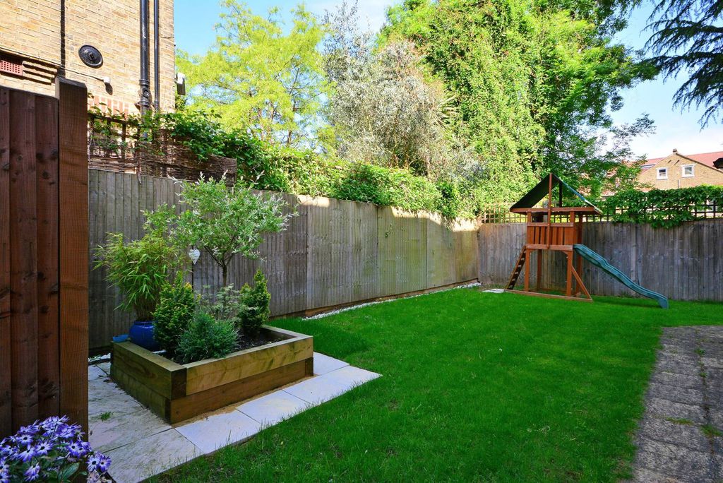 Property photo 3 of 14