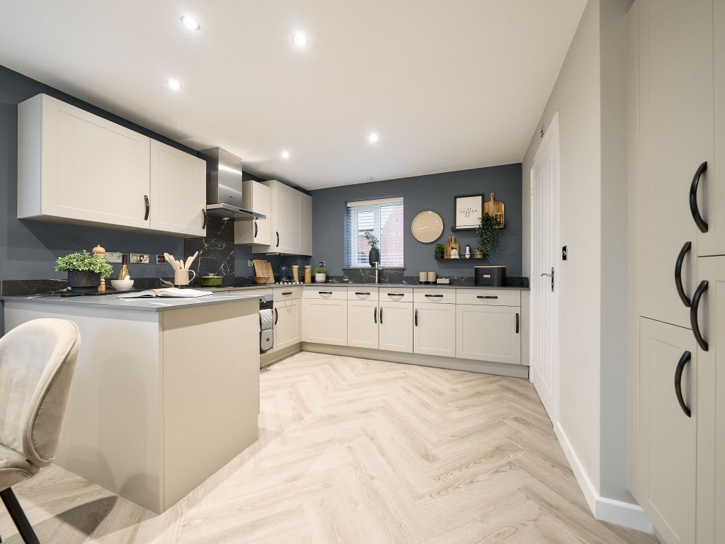 Property photo 2 of 31