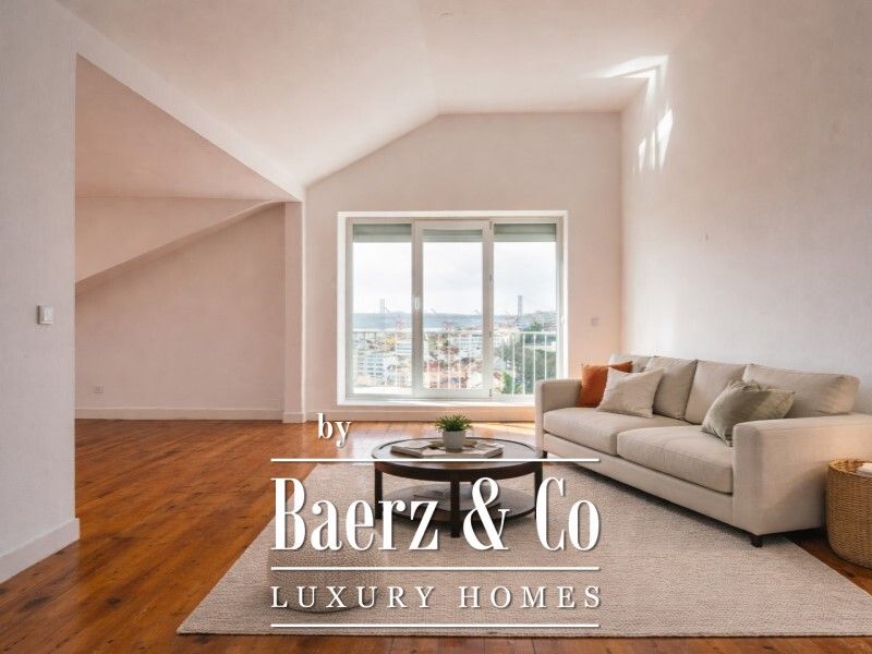 Property photo 2 of 31